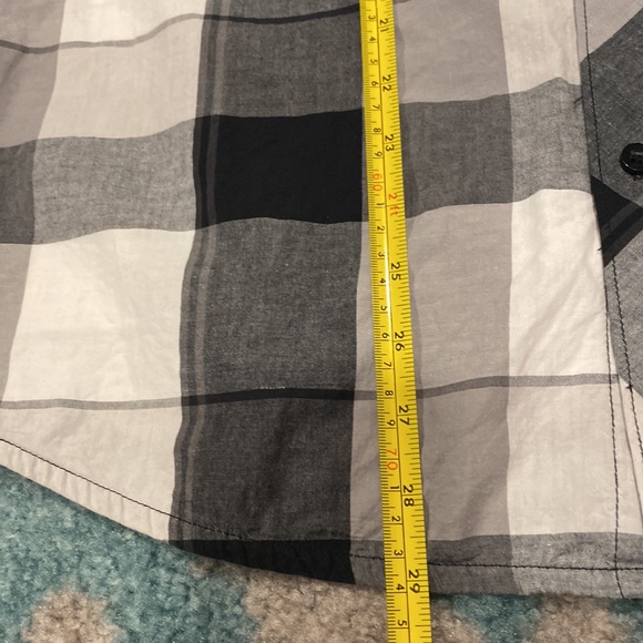 Men’s Ocean Current black, gray & white short sleeved button up shirt - Picture 7 of 8